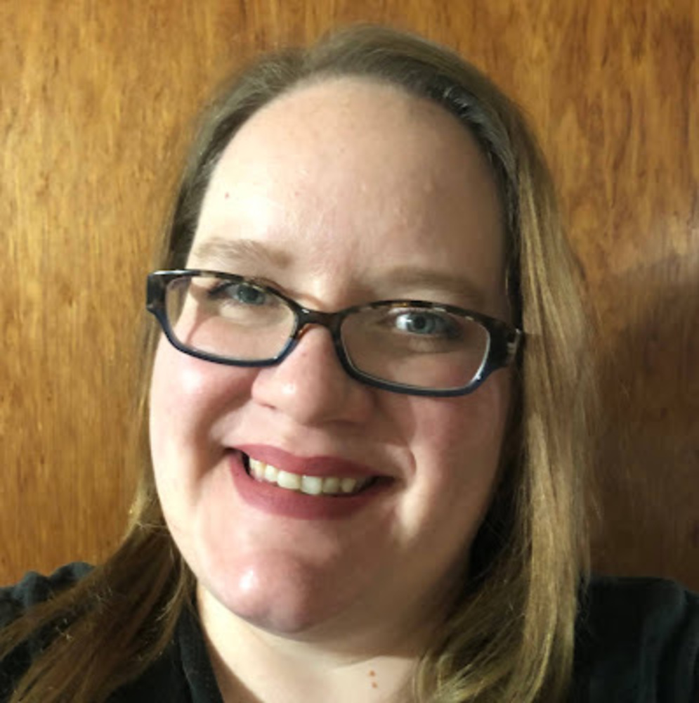 Meet your Posher, Laura